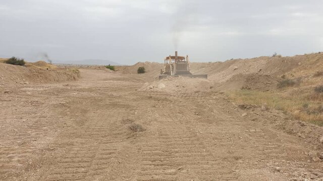 توقف طرح عبور خط لوله نفت بر روی عرصه‌های پخش سیلاب در اهرم