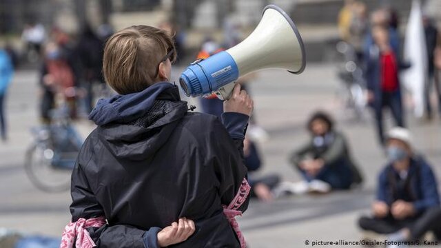 نگرانی در آلمان از خطر سوءاستفاده افراطی‌ها از بحران کرونا