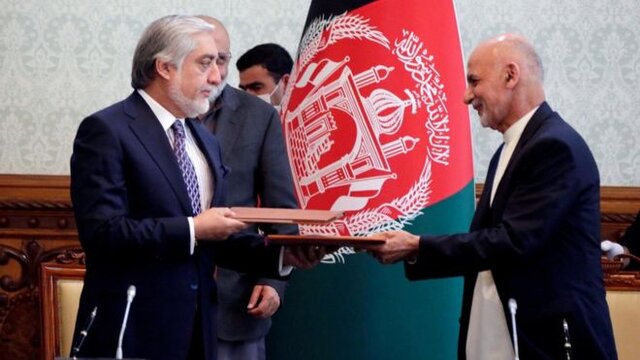 توافق عبدالله و اشرف غنی توان حکومت کابل برای صلح خبر با طالبان را تجمیع می‌کند
