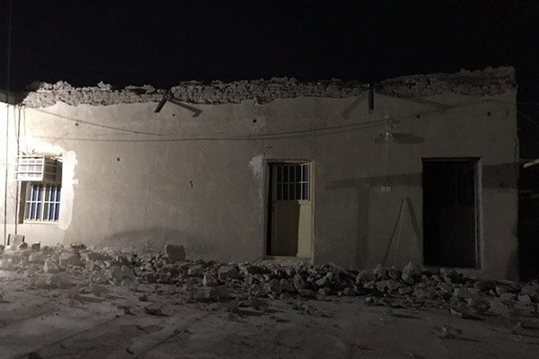 آسیب ۳۵۰ خانه در زلزله‌های اخیر جنوب فارس/ توزیع ۴۲۰ تخته چادر