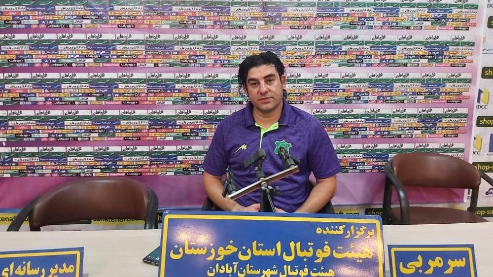 سراج: برخی بازیکنانمان از جان و دل مایه نمی‌گذارند