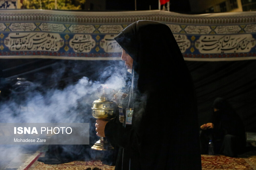 عزاداری شب پنجم محرم در میدان شهدا مشهد