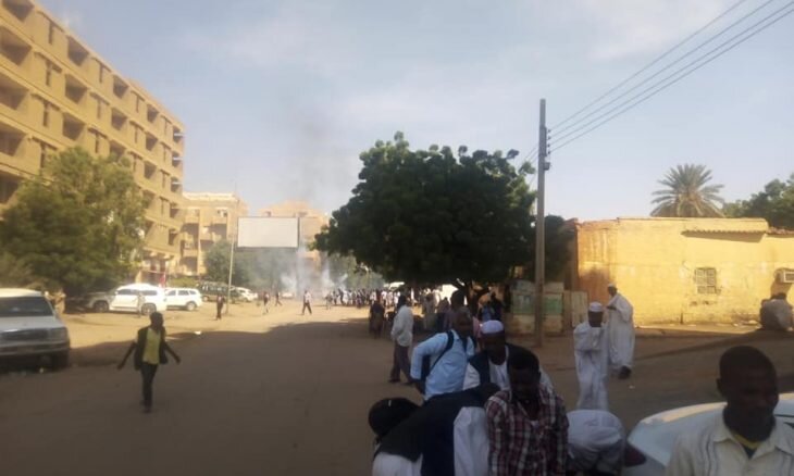 حمله نیروهای پلیس سودان به معترضان در خارطوم حمله نیروهای پلیس سودان به معترضان در خارطوم