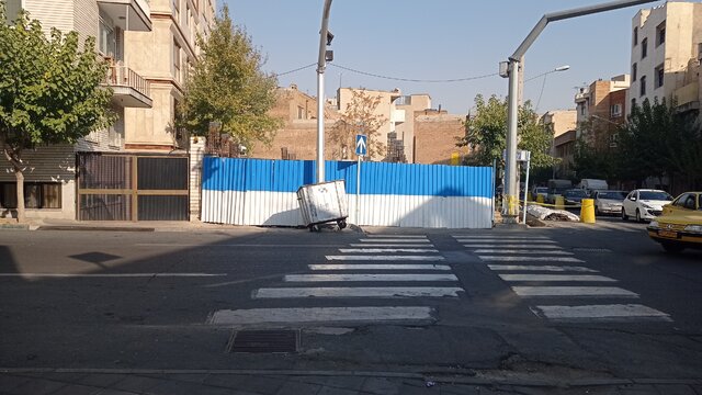 داستانِ خانه‌هایی که منتظر پایین آمدن کلنگ‌اند