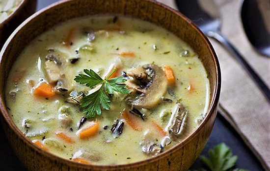 طرز تهیه سوپ قارچ؛ یک پیشنهاد پاییزی جذاب