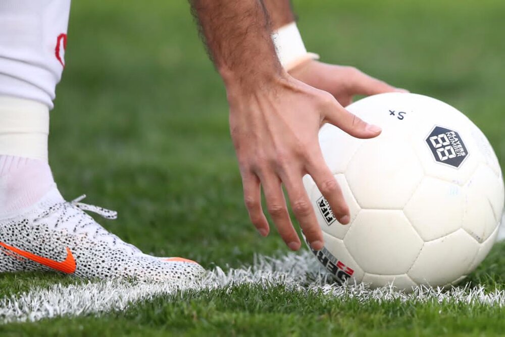 ابهامات مالی در تبلیغات محیطی لیگ برتر/ چرا پرسپولیس پولی دریافت نکرده؟