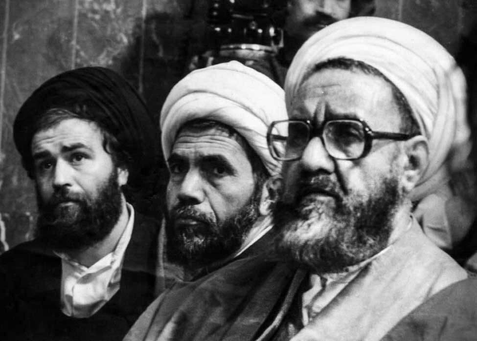 گلوله التقاط بر پیکر آیت اللهِ صاحب P.H.D فلسفه