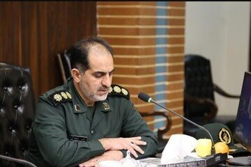 تولیدات ادبی و هنری پاسخگوی نیاز گروه‌های سنی مختلف باشد
