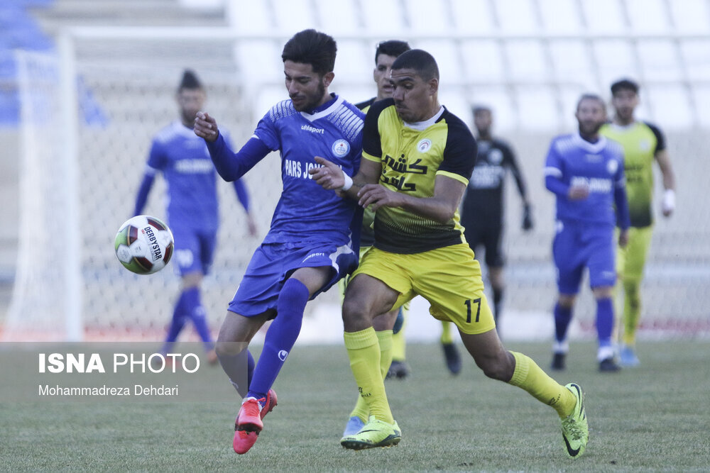 لیگ دسته یک فوتبال در سال ۹۹؛ مشکلات همیشگی!