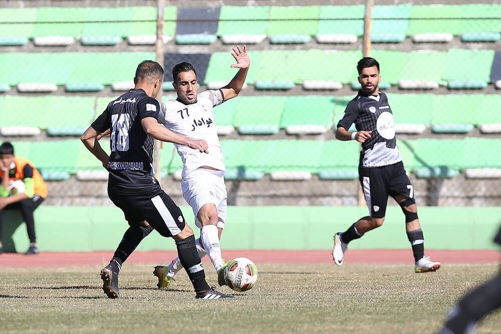هوادار زمین گیر شد/ مس کرمان فرصت صدرنشینی را از دست داد