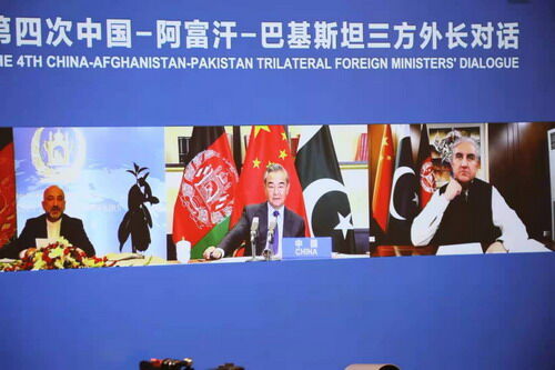 همکاری چین، افغانستان و پاکستان برای صلح خبر در افغانستان