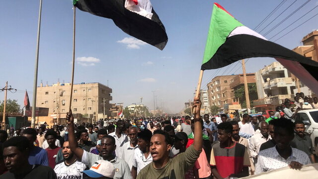 کشته شدن ۵ تظاهرکننده سودانی در تظاهرات میلیونی امروز
