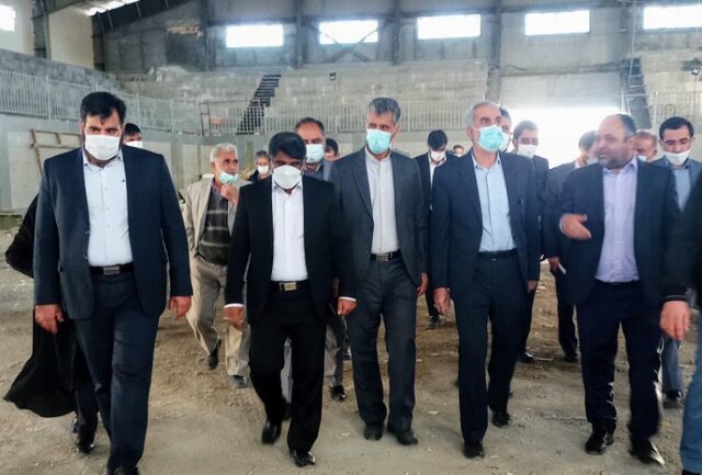 بازدید وزیر آموزش و پرورش از ۲ پروژه عمرانی در زاهدان