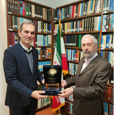 جایزه جشنواره فارابی به ایران‌شناس ایتالیایی اهدا شد