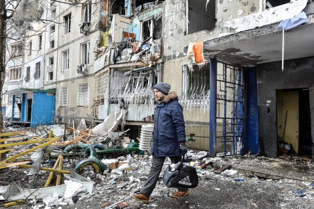 هفدهمین روز جنگ در اوکراین/ تشدید حملات روسیه به شهرها، تحریم بیشتر برای مسکو