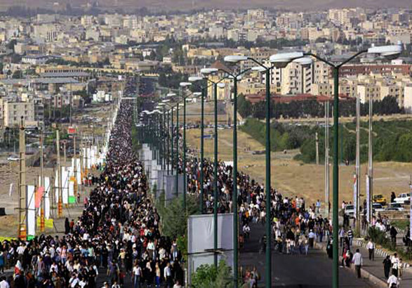 ماه‌نشان میزبان همایش لیگ ملی پیاده‌روی ایرانیان