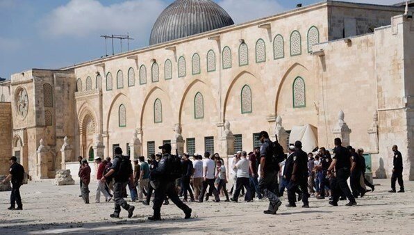 محکومیت گسترده راهپیمایی “پرچم” و یورش یهودیان به مسجد الاقصی