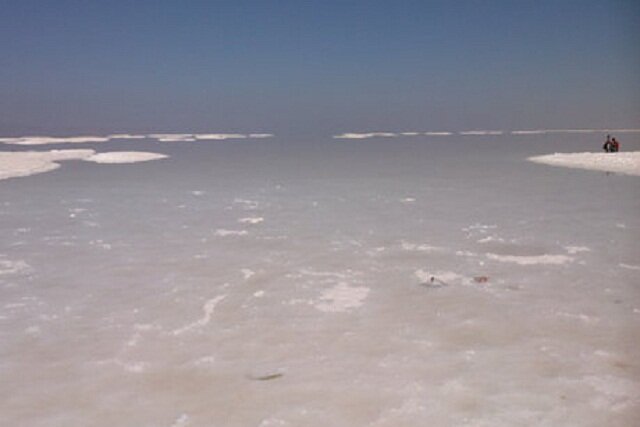 تلاش برای تامین حق‌آبه دریاچه ارومیه/ آغازعملیات کنترل کانون‌های گرد و غبار منطقه از هفته آینده