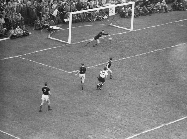 جام جهانی ۱۹۵۴: معجزه برن؛ قهرمانی آلمان چند سال پس از پایان جنگ جهانی