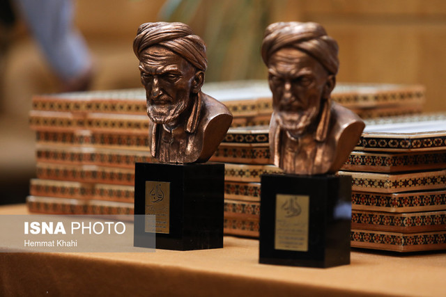 اعطای جایزه صلح و جنگ‌ستیزی در جشنواره فارابی/تغییرات جشنواره چهاردهم حوزه علوم انسانی