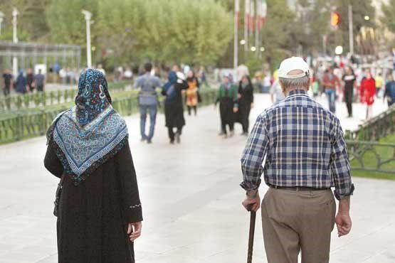 مناسب‌سازی فضای شهری و وسایل حمل‌ و نقل عمومی برای سالمندان در مشهد
