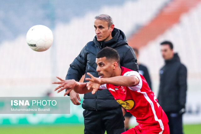 دیدار فولاد – پرسپولیس بدون تماشاگر شد