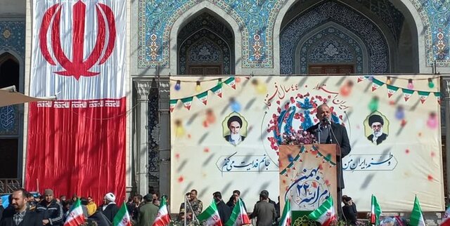 وزیر کشور در قم: انقلاب اسلامی هیچگاه از مسیر خود منحرف نشده است