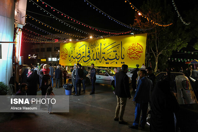 برگزاری جشن‌های نیمه شعبان در پیاده‌راه ولیعصر شهر یزد