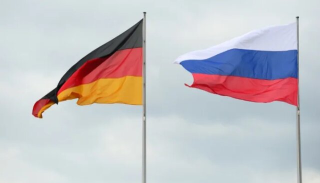 صدها تن از نیروهای آلمانی اخراج شده، روسیه را ترک می‌کنند