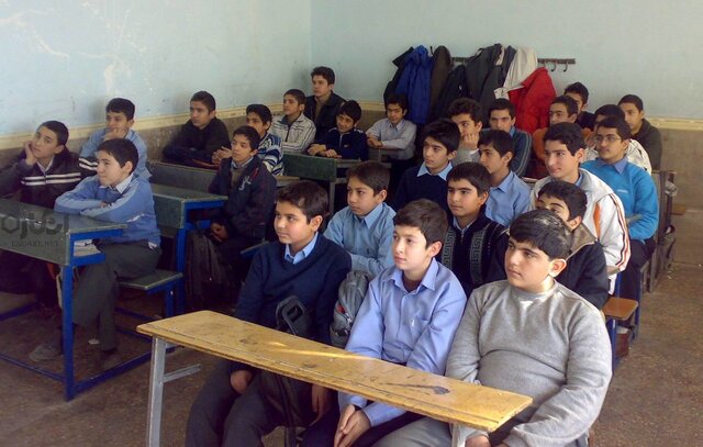 کالایی شدن آموزش با اسم رمز «مردمی سازی»