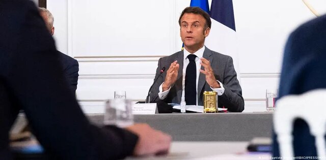 ماکرون خواستار «پاسخ‌های مناسب» بعد از اعتراضات در فرانسه شد