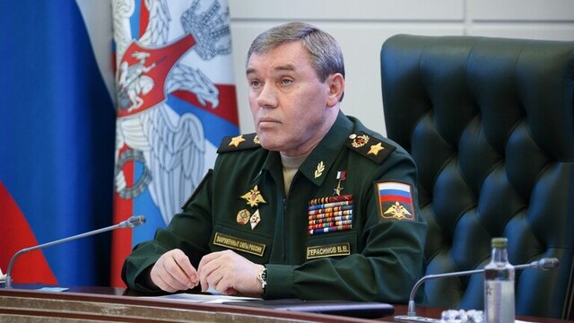 بازدید رئیس ستاد ارتش روسیه از نیروها در زاپوریژیا