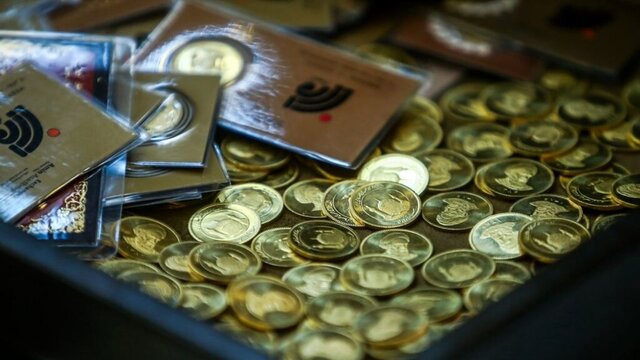 ۹۰۰ هزار تومان دیگر از بهای سکه ریخت؛ بازگشت قیمت سکه به کانال ۲۷ میلیون تومان
