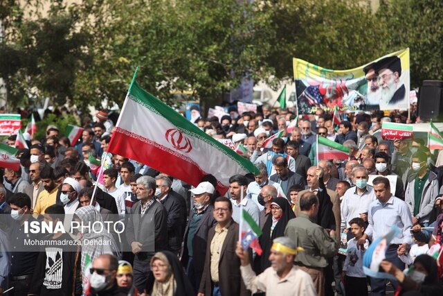 تجمع مردمی یوم‌الله ۱۳ آبان در ۱۵۰ نقطه فارس