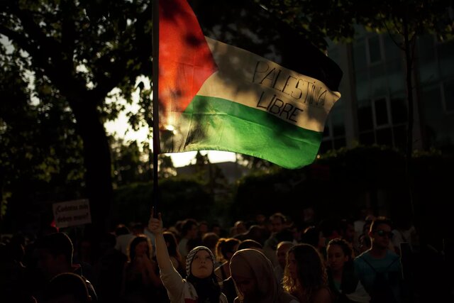 تجمع همبستگی با ملت فلسطین در مادرید + فیلم