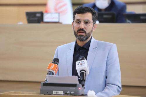 درخواست عضو شورا از شهردار مشهد برای اضافه شدن ۱۳۰ ون به حمل‌ونقل عمومی