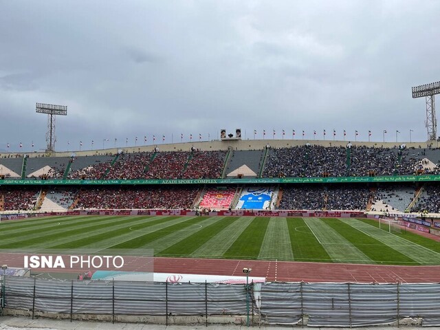 چمن ورزشگاه آزادی آماده داربی ۱۰۲ است