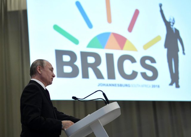 پوتین: روسیه به تلاش‌های سیاسی، اقتصادی و فرهنگی در بریکس ادامه می‌دهد