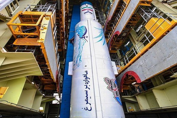 ۳ ماهواره ایرانی با موفقیت پرتاب شد