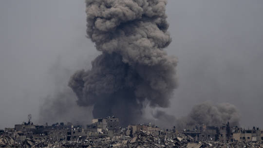واشنگتن‌پست: بایدن به‌رغم آگاهی از بمباران‌های کورکورانه اسرائیل، حامی تل‌آویو مانده است