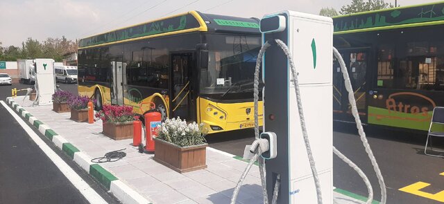 ورود اولین سری اتوبوس‌های برقی به چرخه حمل و نقل عمومی کشور؛ ایستگاه اول کرج