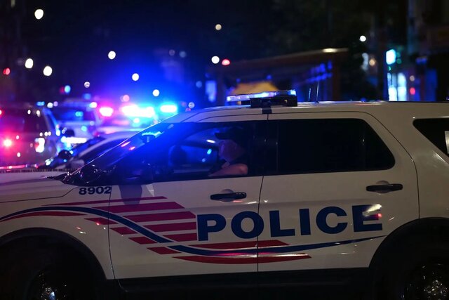 کشته شدن مردی که با خودرو به موانع امنیتی کاخ سفید برخورد کرد
