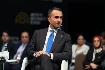دیپلمات ارشد اروپایی: خواستار شفافیت در برنامه هسته‌ای ایران هستیم