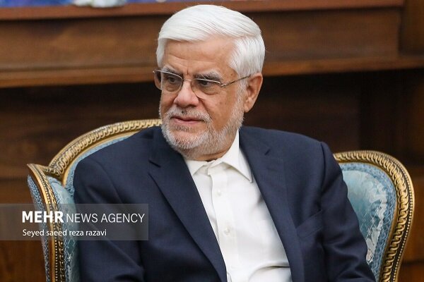 عارف: هویت تاریخی «خلیج فارس» غیرقابل‌ تحریف است