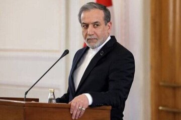 عراقچی: چیز مکتوبی از طرف آمریکایی‌ها دریافت نکردیم