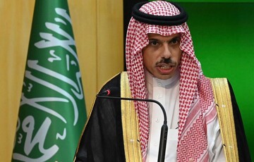 عربستان: به همراه قطر حمایت مالی به سوریه ارائه می‌دهیم
