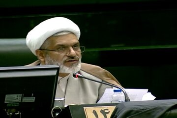 نماینده مجلس: کشور نباید معطل مذاکرات غیرمستقیم با آمریکا باشد/ مطالب مقامات آمریکایی در مورد ایران حاشیه‌سازی است