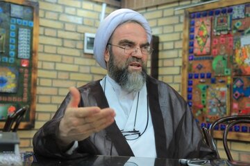 غرویان: کسانی که به نام حجاب با آنان برخورد شد، الان در تلویزیون با اشک و آه از کشور دفاع می‌کنند/ باید راه مذاکره عزتمندانه ادامه پیدا کند