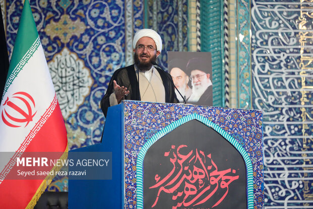 حاج علی اکبری: عناصر بداخلاق، بدقلم و دوقطبی ساز را کنار بگذاریم