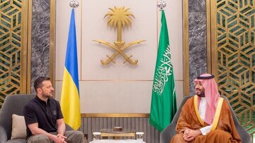 رایزنی بن سلمان با زلنسکی و تاکید بر تلاش‌های حسنه عربستان برای پایان جنگ